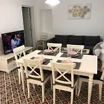 La Bulle Familles Clim, Wifi, Airport Shuttle,tout à Pied Casa de Férias