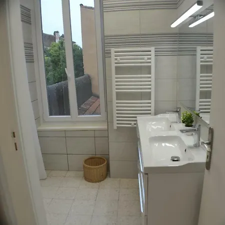 La Bulle Familles Clim, Wifi, Airport Shuttle,tout A Pied *