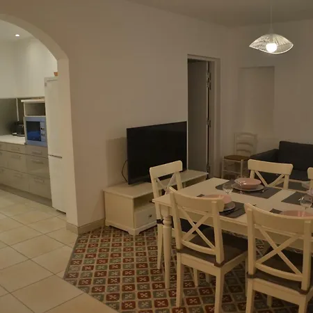 La Bulle Familles Clim, Wifi, Airport Shuttle,tout à Pied * Carcassonne