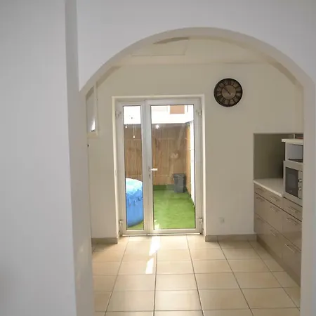 La Bulle Familles Clim, Wifi, Airport Shuttle,tout A Pied Holiday home *