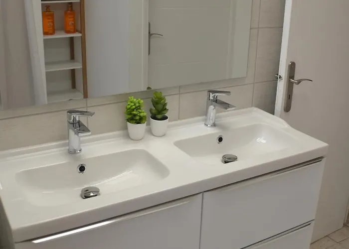 Casa vacanze La Bulle Des Familles•jacuzzi•wifi•airport Shuttle Carcassonne