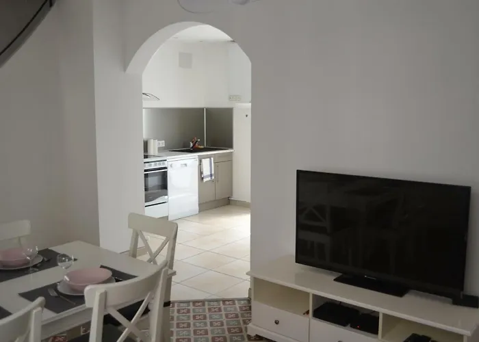 Hébergement de vacances La Bulle Des Familles•jacuzzi•wifi•airport Shuttle *